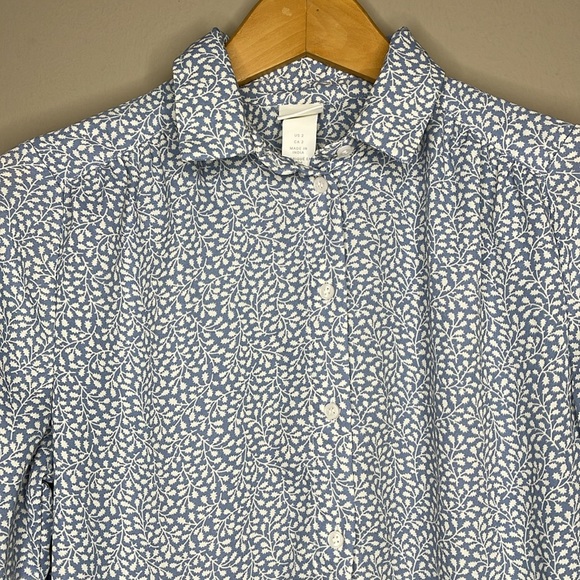 H&M Long Sleeve Button Up Blouse light blue/cream leaf print, Size 2 - Picture 6 of 12